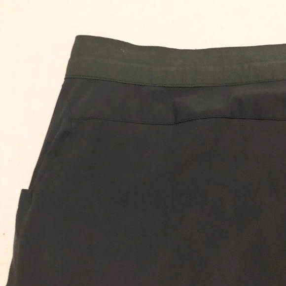 North Face Mens Size 36 Black  Shorts - Picture 12 of 16